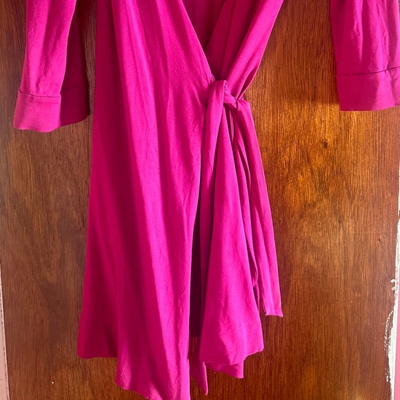 DIANE VON FURSTENBERG DVF PRINT WRAP DRESS Size 4 - Picture 5 of 7